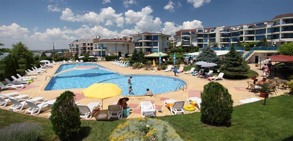 Holiday Apartment In Riviera Complex Sveti Vlas Esterno foto